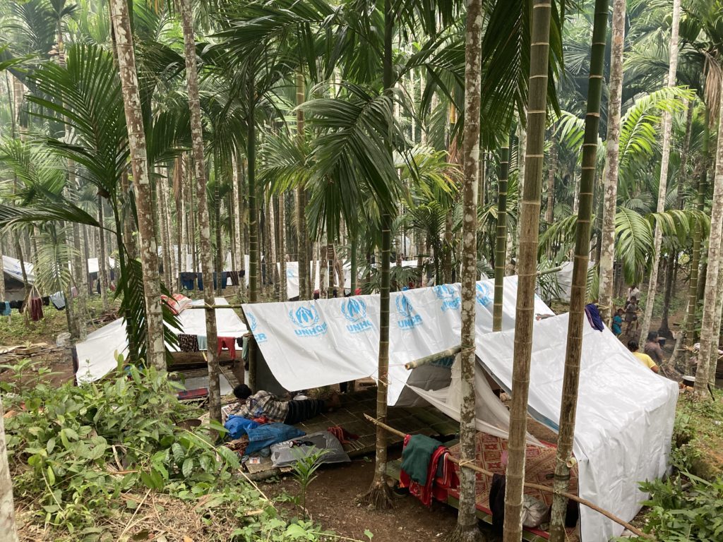 IDP community along the Thai/Burma border. 