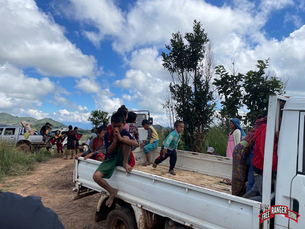 Burma Army Attacks Terrorize Villagers in Karenni State; Rangers Provide Aid to People on the Run