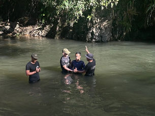 10 Rangers Ask to be Baptized in Karen State, Burma