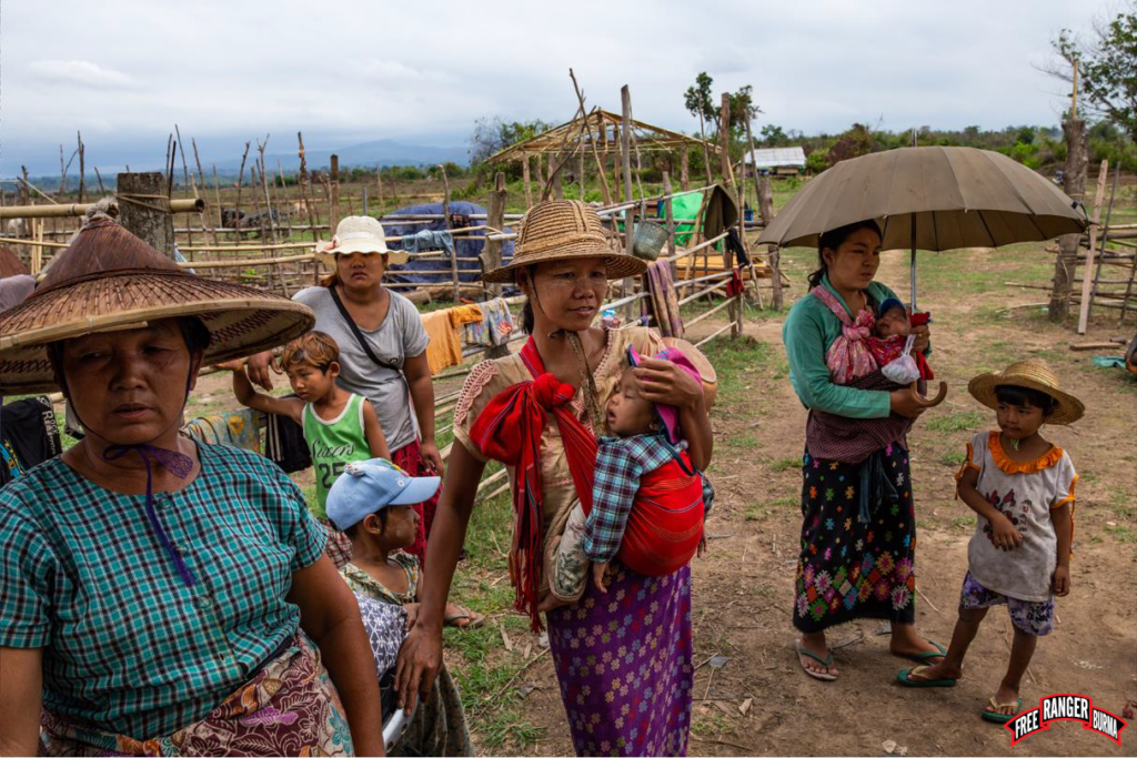 Man Hka IDPs living in the farm fields.