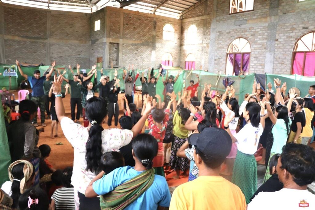 Demonstrating the motions of a GLC song.