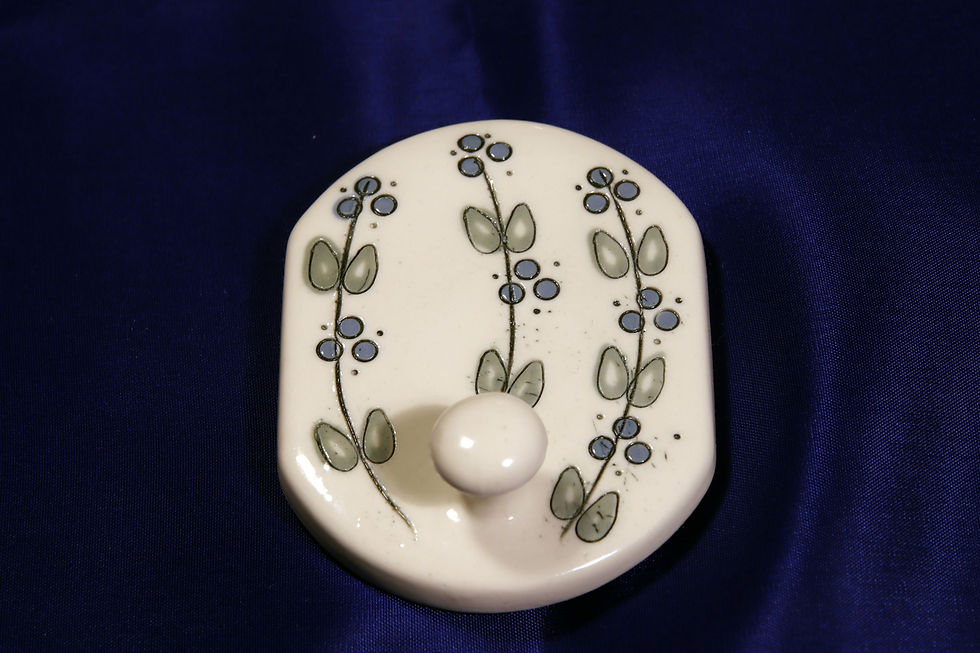 Miniatura: UNI Věšáček