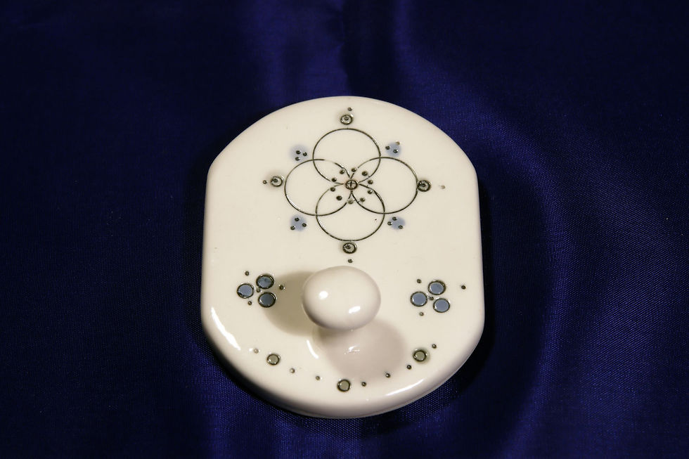 Miniatura: UNI Věšáček