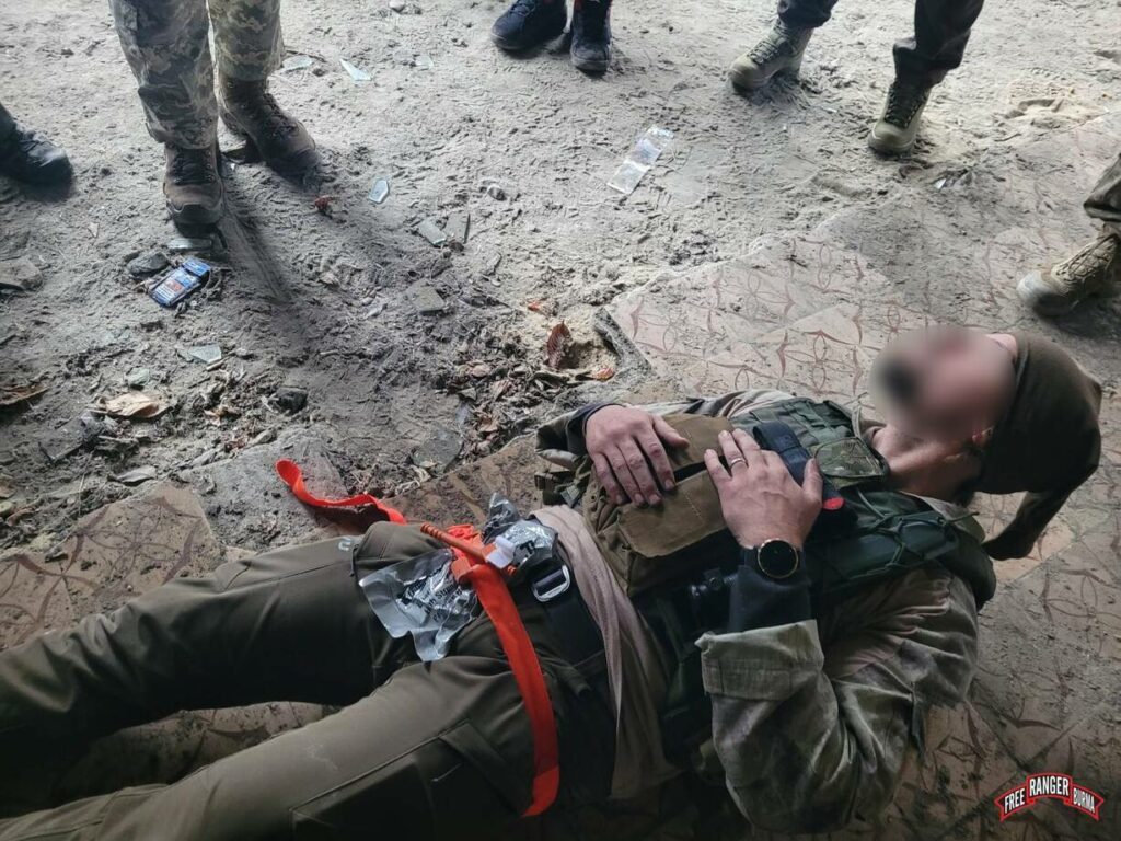 FBR medic training Ukrainian soldiers.