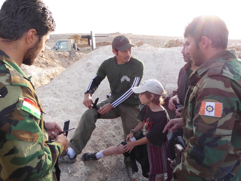 FBR Medic Joseph give tourniquet training