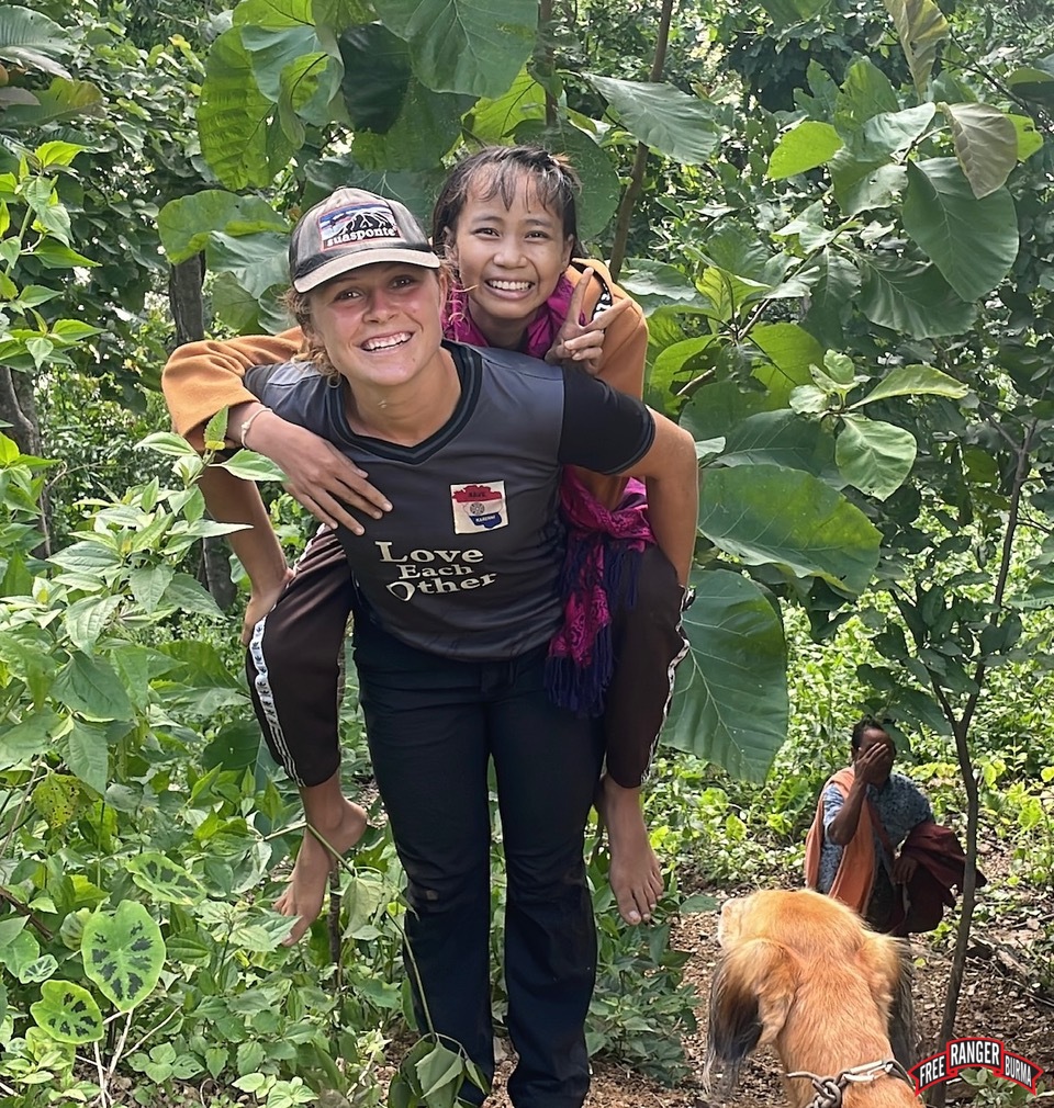 Suuzanne carrying Cheery Moo up the final hill. Her operation was later successful and she’s safely home now.