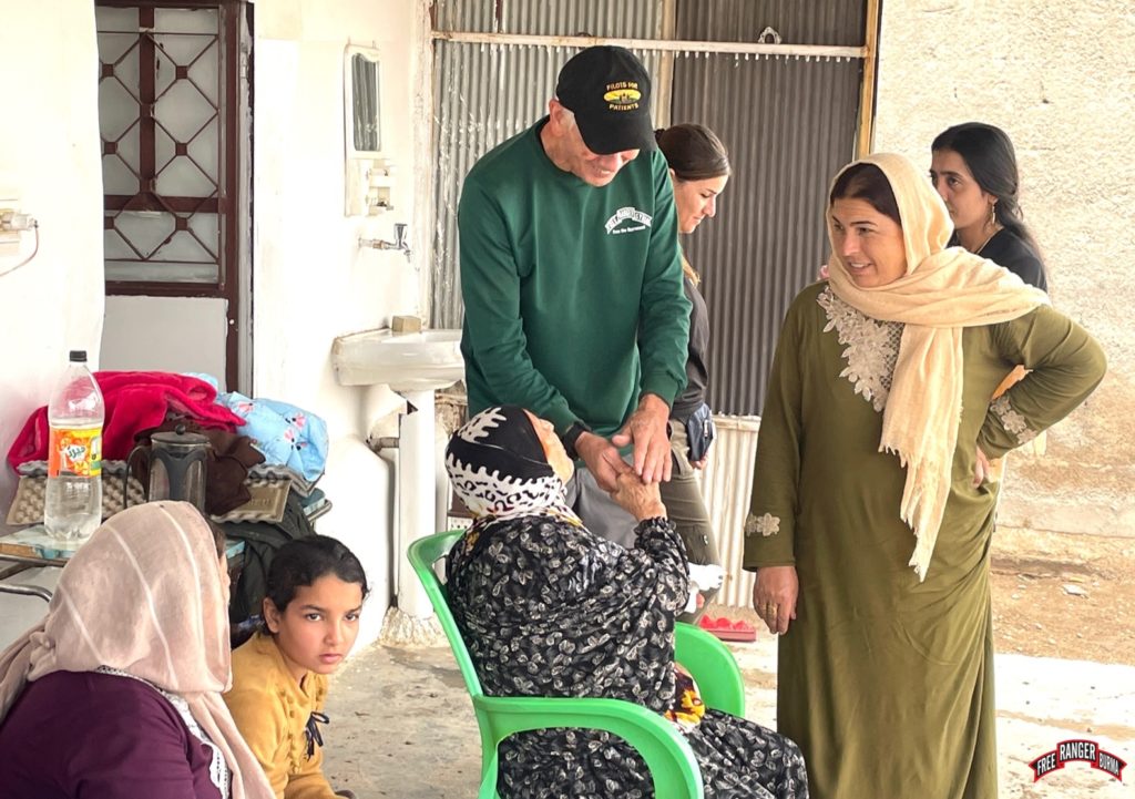 Congressman Dr. Ralph Abraham looks after patients.