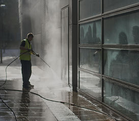 Commercial Power Wash_edited_edited.jpg
