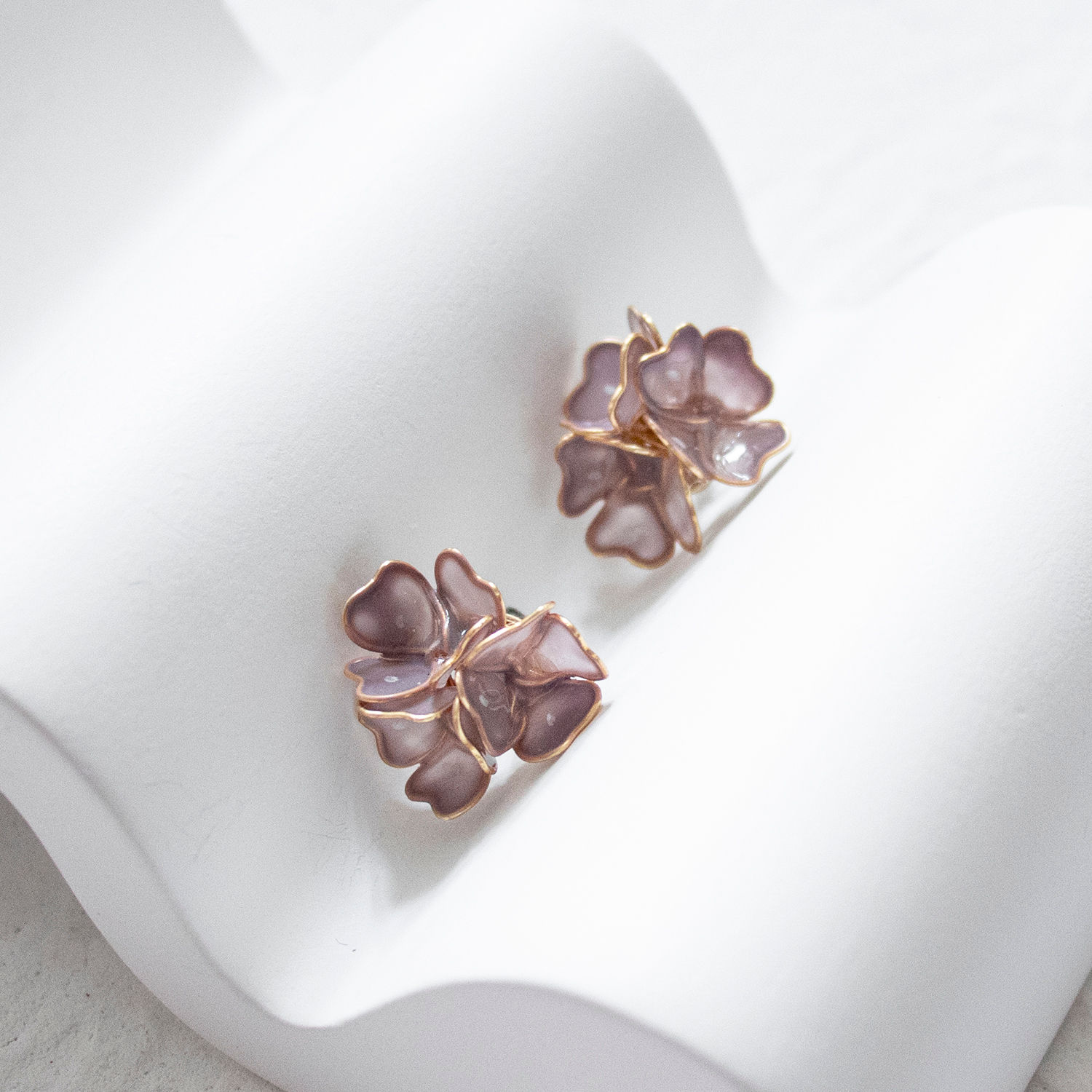 <FRENCH LILAC> LUCKY CLOVER|Pearl Earrings