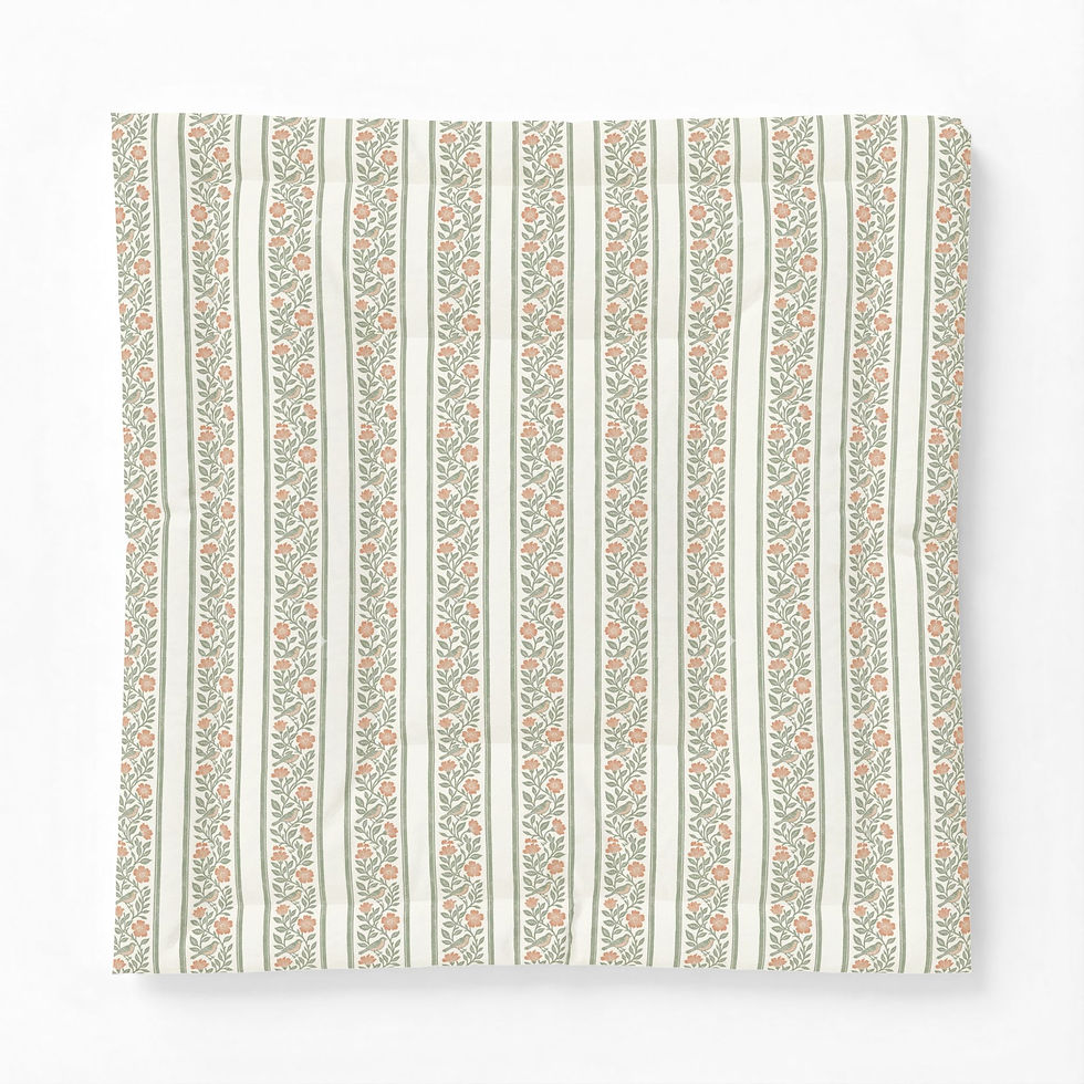 Thumbnail: Meadow Lane Cotton Comforter 