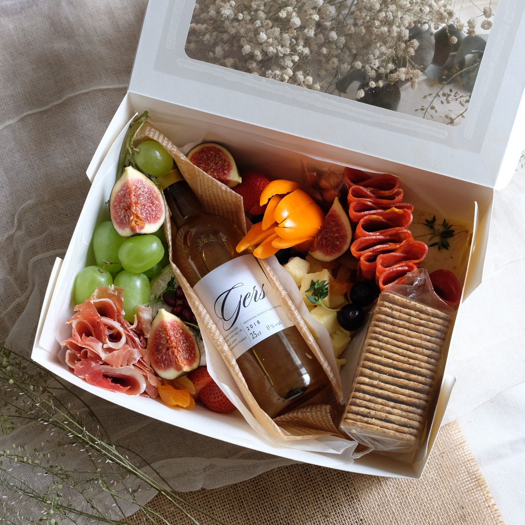 Cheese & Charcuterie - Picnic Box