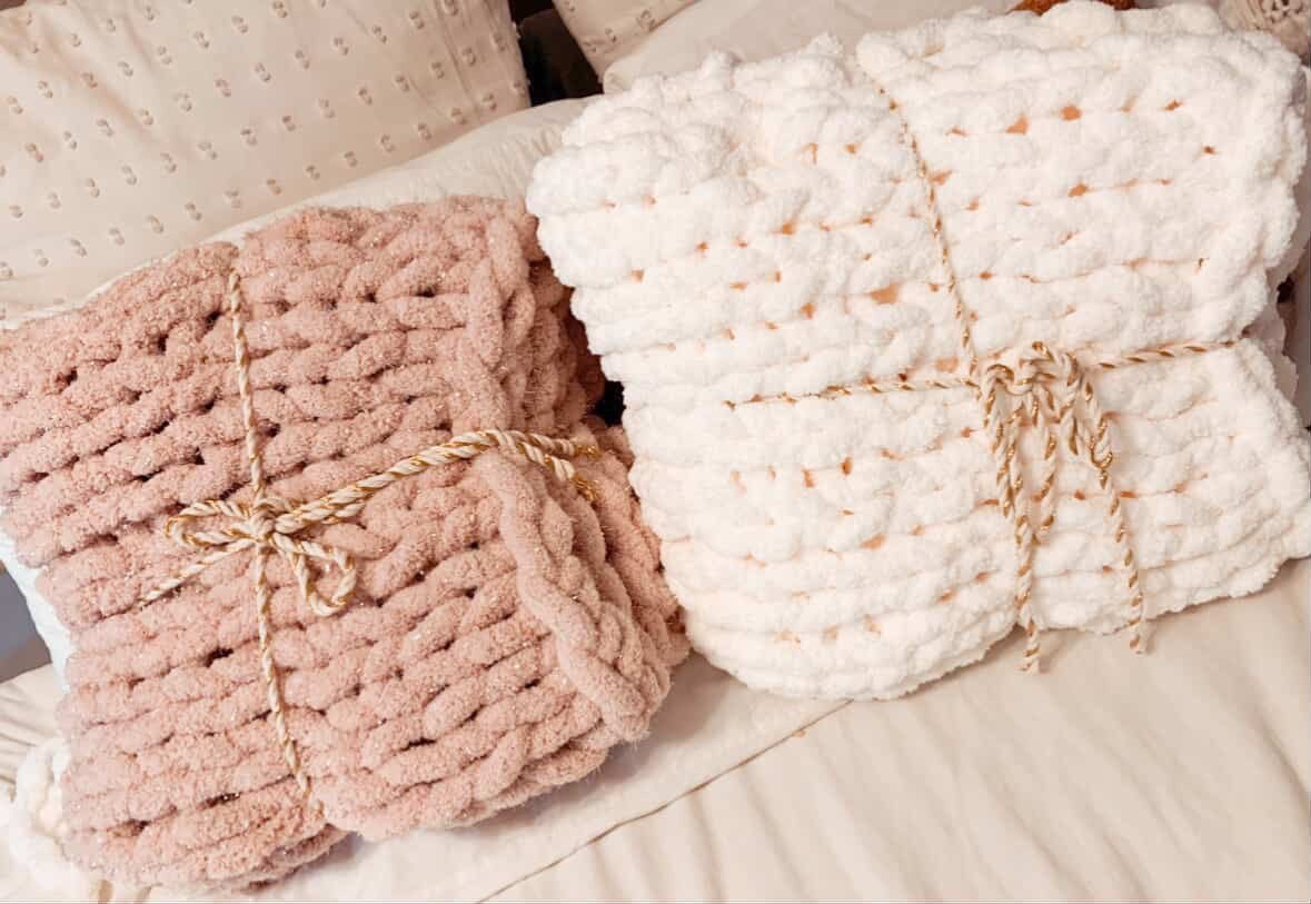 Chunky Knit Blanket Workshop by One Knotty Maker: February 21