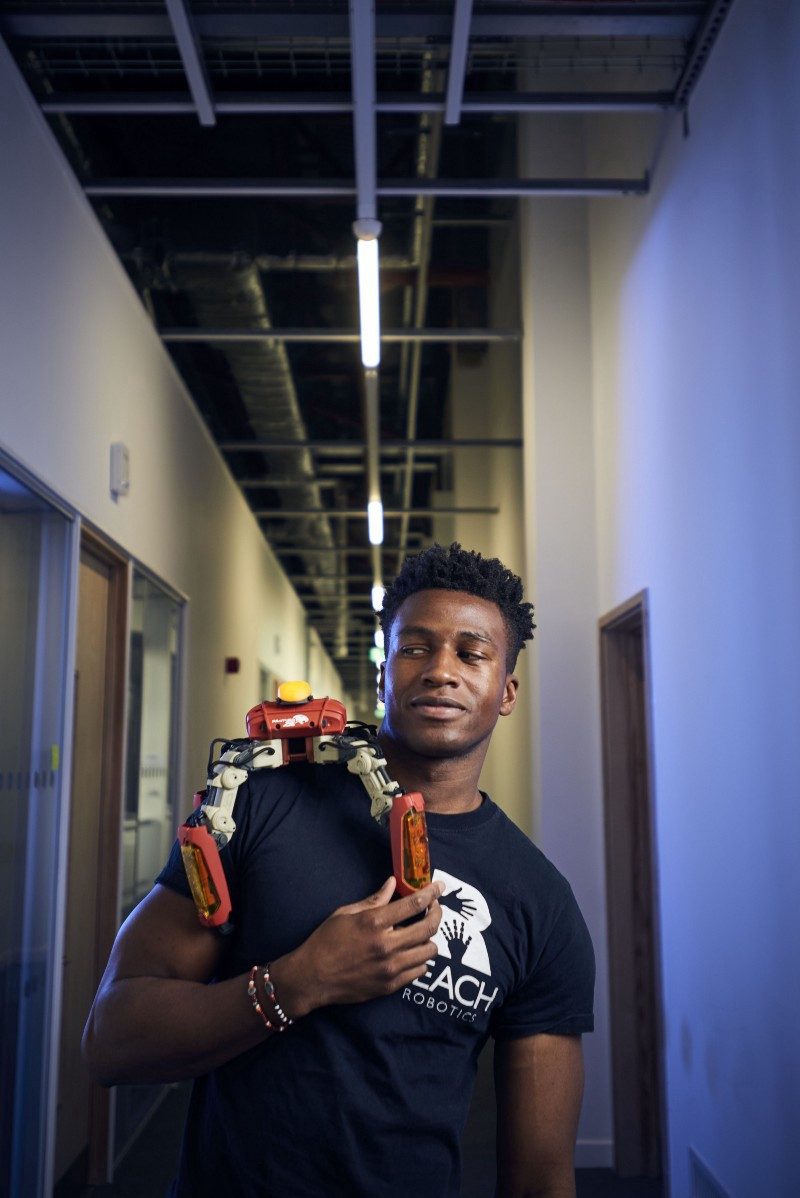 SIlas and his MekaMon.