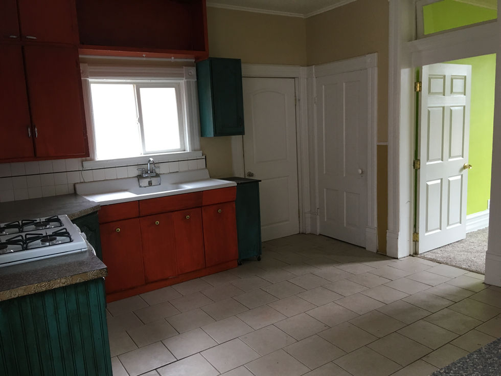 1890 House - Kitchen BEFORE opt 2