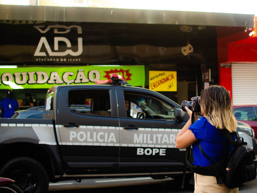 Ester Vasconcelos: A vida através das lentes de uma fotojornalista paraibana