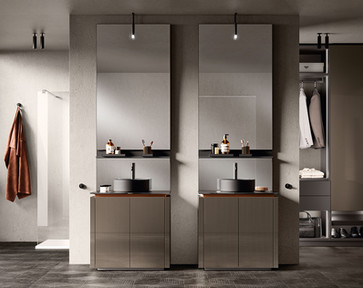 Curvee SCAV 326 glossy lacquered slat door with Rust SCAV 406 matt lacquered recessed grip profile.