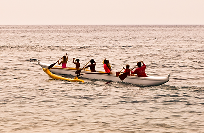Canoa havaiana.png