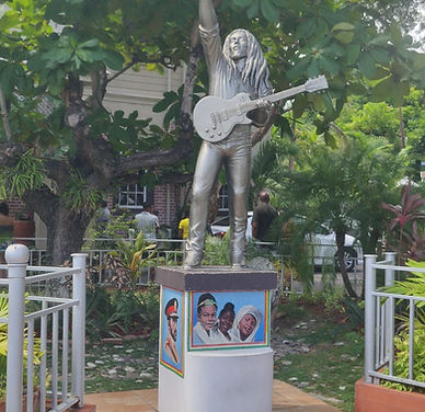 WhatsApp Bild 2025-10-23 um 09.50_edited.jpg