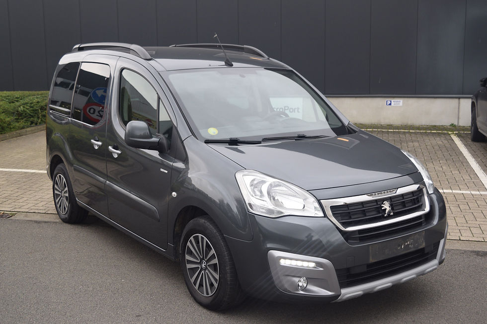 Thumbnail: Ssangyong Rodius 2.2 e-xdi 178cv Aut.