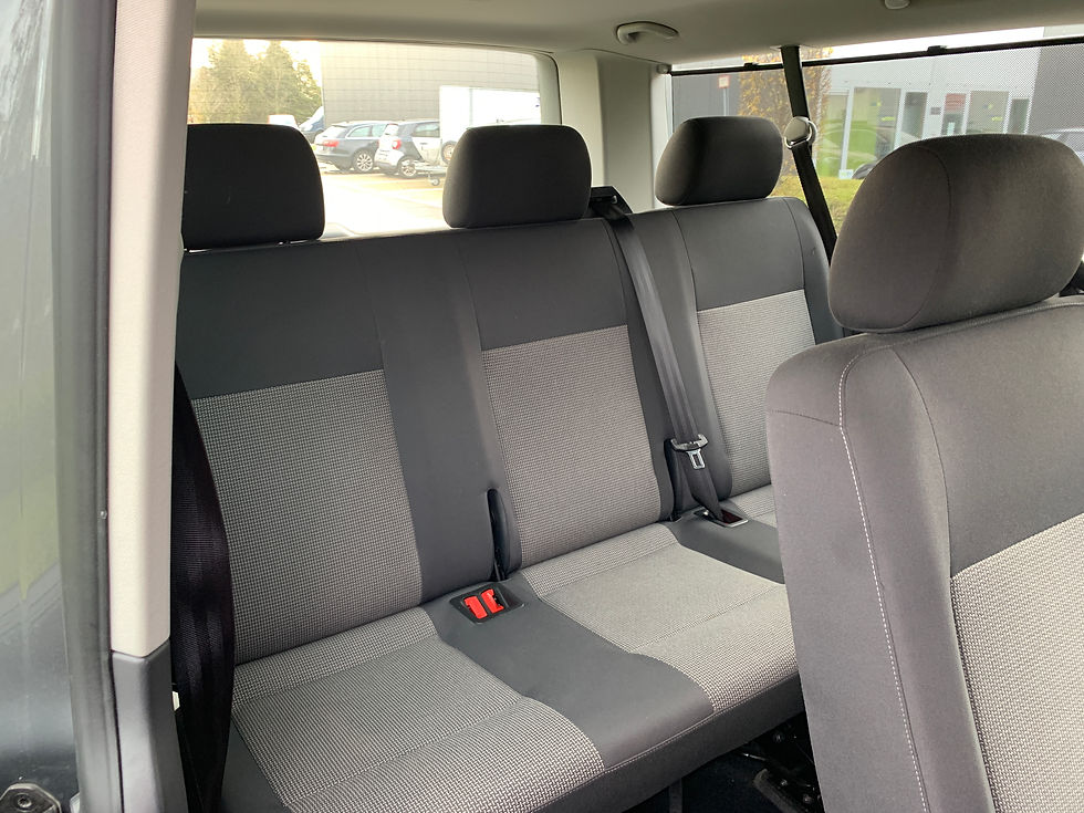 Thumbnail: Volkswagen Caravelle 2.0 TDI L2 Long 9places- zitplaatsen