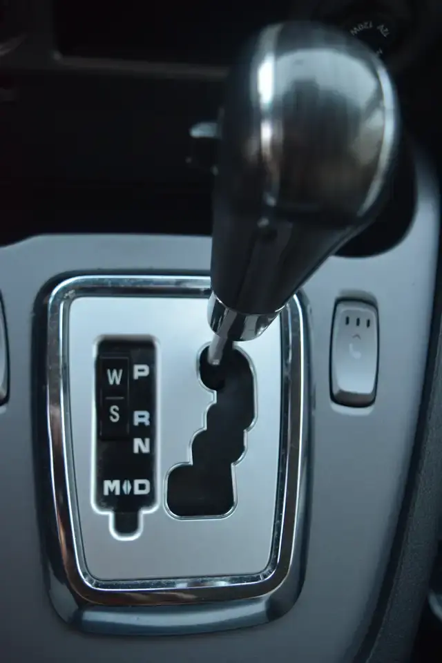 Thumbnail: Ssangyong Rodius 2.2 TD Sapphire 4WD Aut. 7pl.