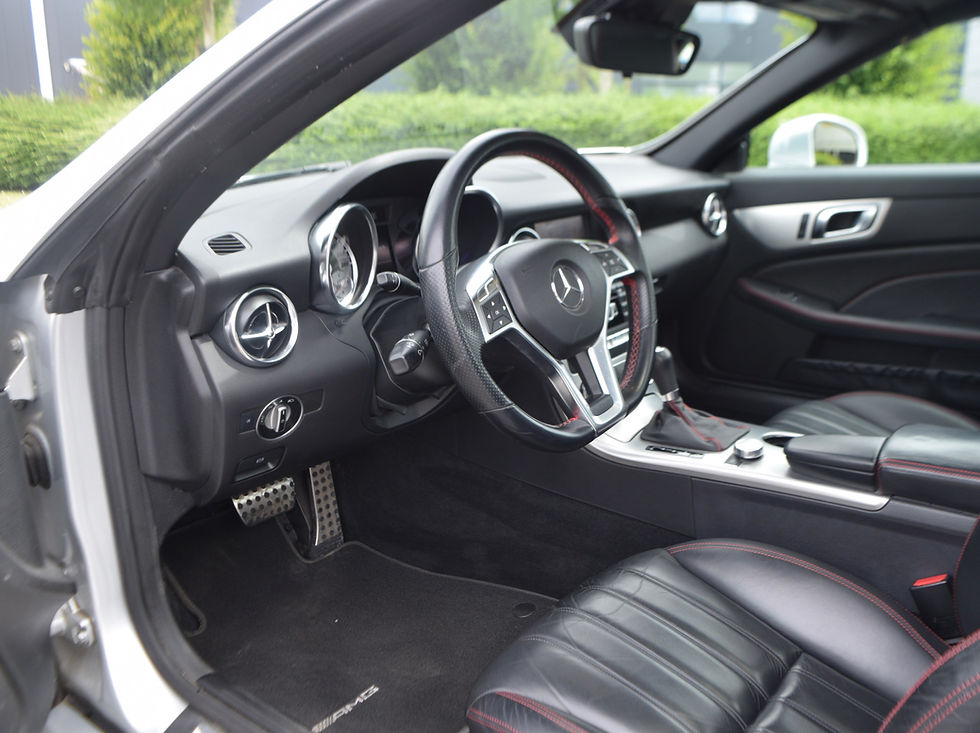 Thumbnail: Mercedes-Benz SLK 350 BlueEFFICIENCY AMG Edition