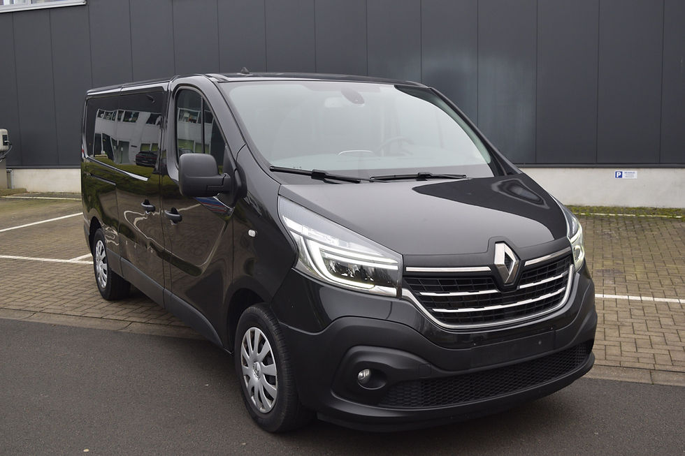 Miniature : Renault Trafic 2.0 DCI Long 9pl