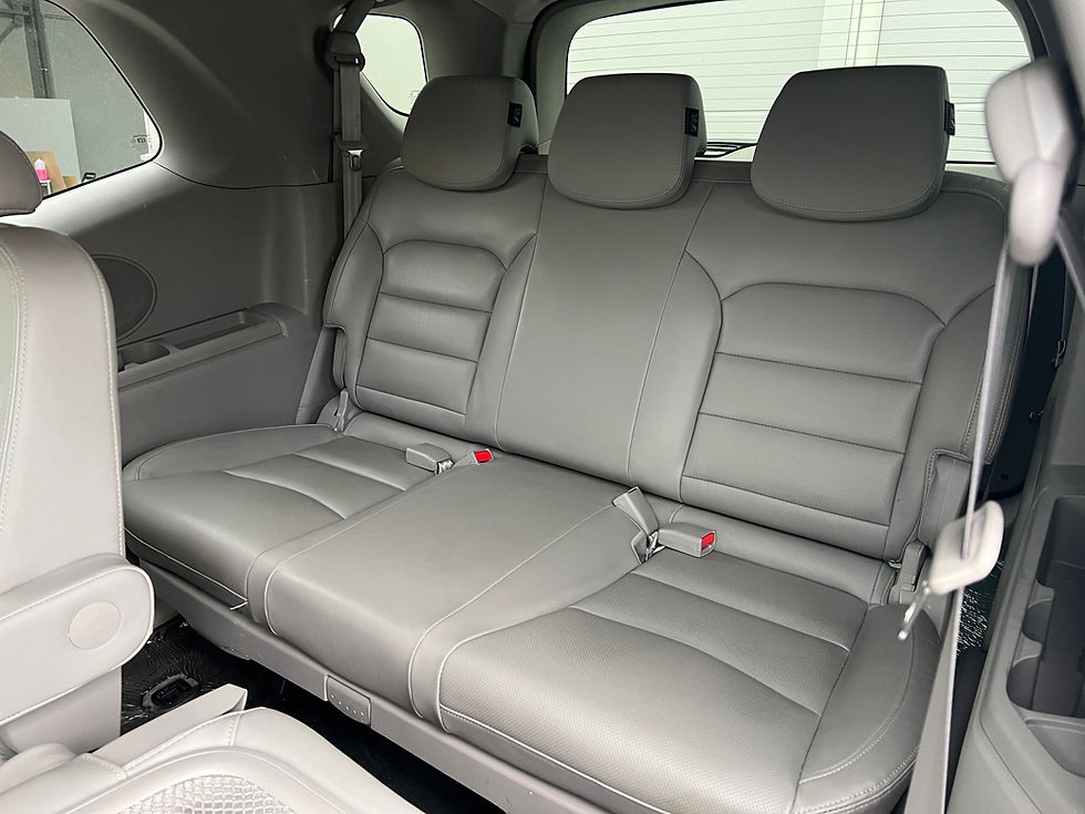 Thumbnail: Ssangyong Rodius 2.2 e-Xdi 7pl