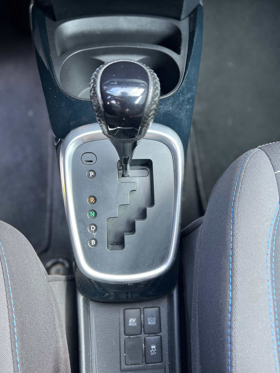 Thumbnail: Toyota Yaris 1.5i VVT-i Hybrid Two-Tone E-CVT