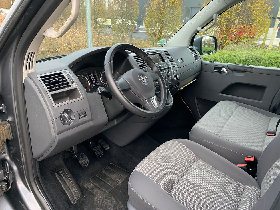 Thumbnail: Volkswagen Caravelle 2.0 TDI L2 Long 9places- zitplaatsen