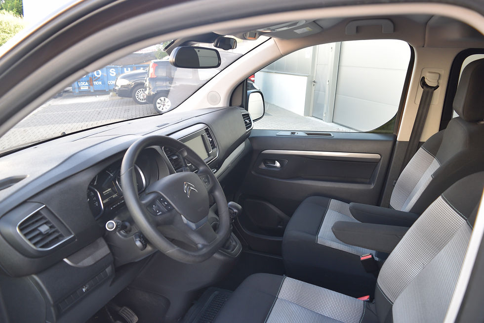 Thumbnail: Citroen Spacetourer 1.5 Blue-HDI Feel M