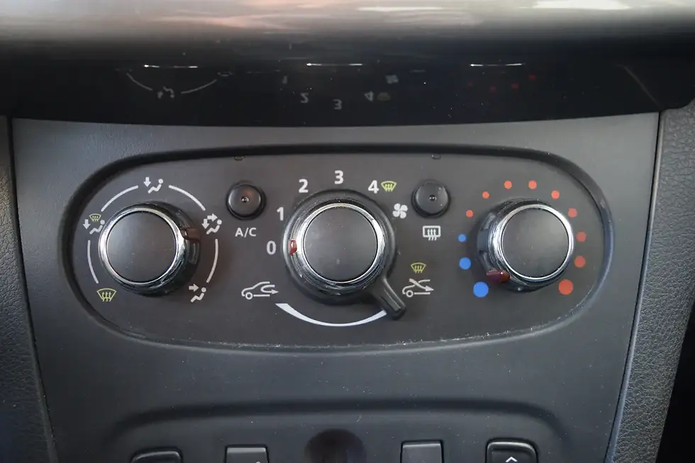 Thumbnail: Dacia Logan 0.9 TCE Anniversary