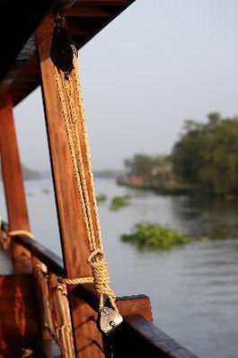 400_gangway_hoist.jpg