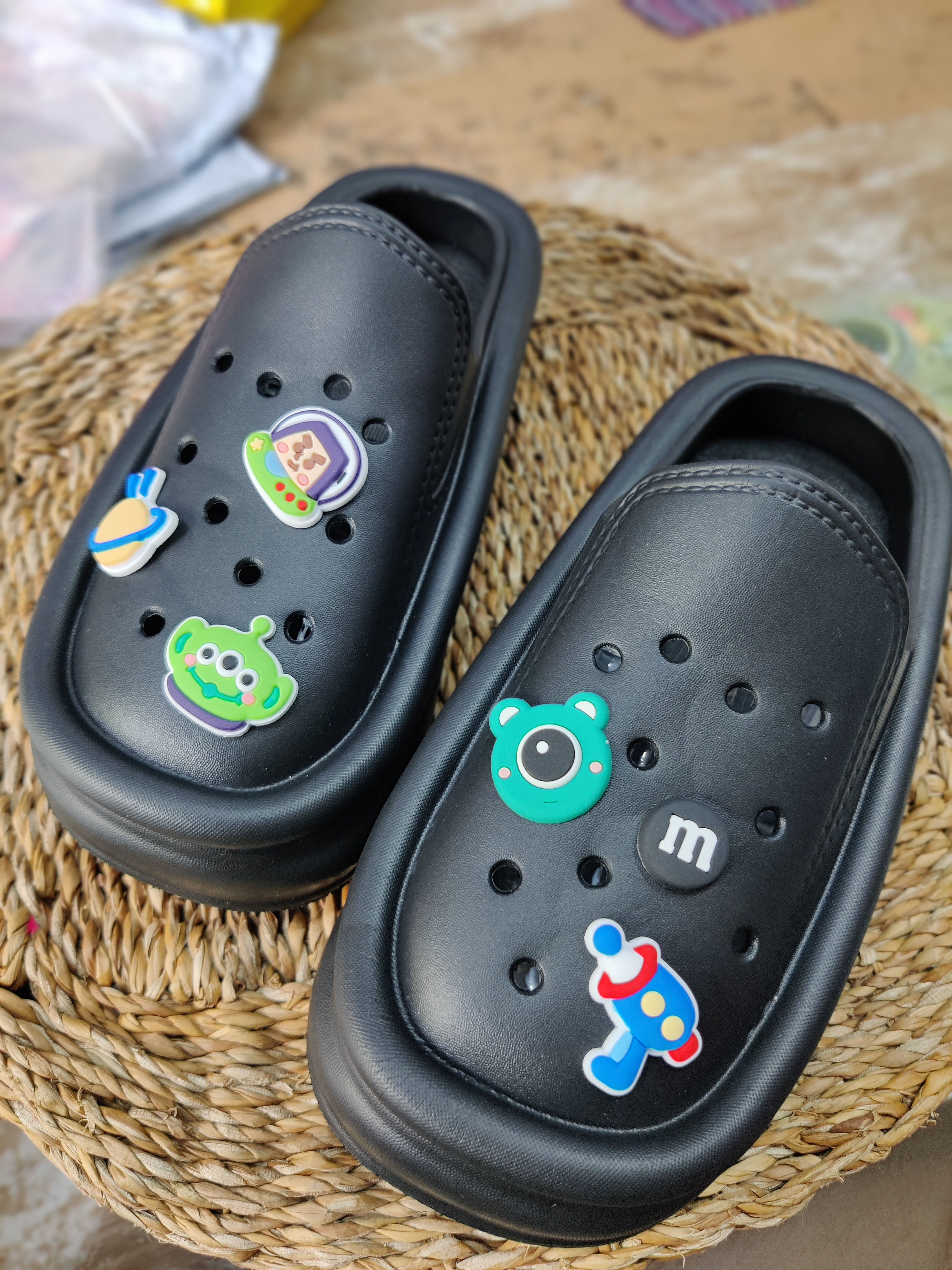 SOLID COLOUR CHARM SLIP ON CROCS - BLACK