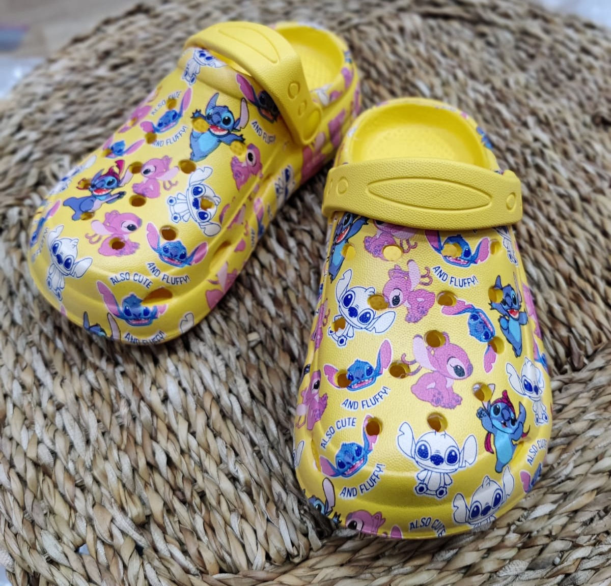 LILO STITCH CROCS - YELLOW