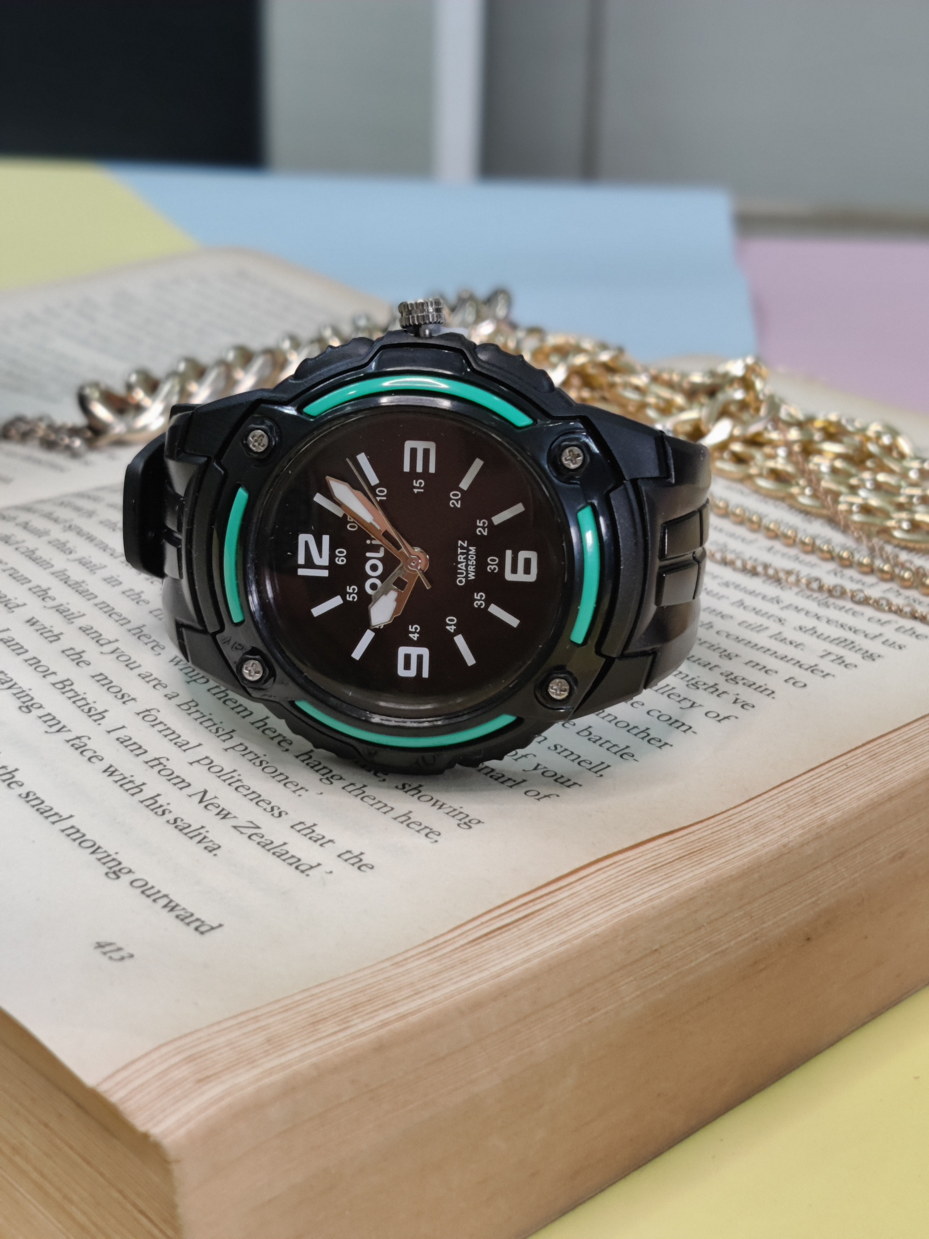 IN TIME WRIST WATCH - GREEN