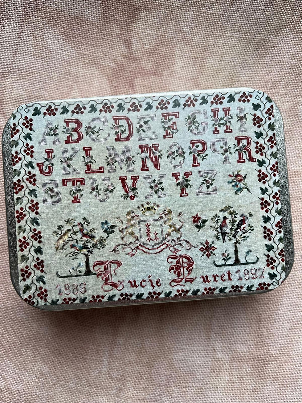 Miniature : Lady's Companion Lucie Nuret