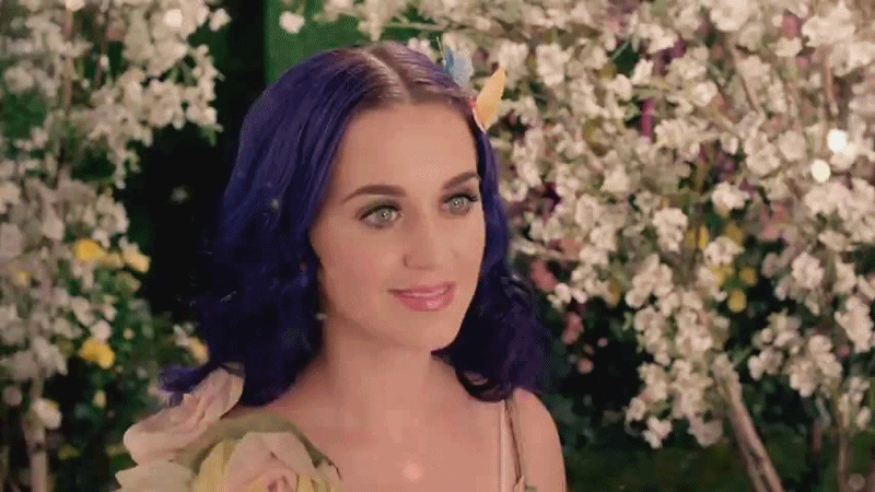 Katy-Perry-in-Wide-Awake-music-video-katy-perry-31228285-800-450.gif
