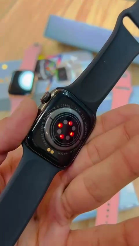 Thumbnail: Apple Series 7 (T700S)