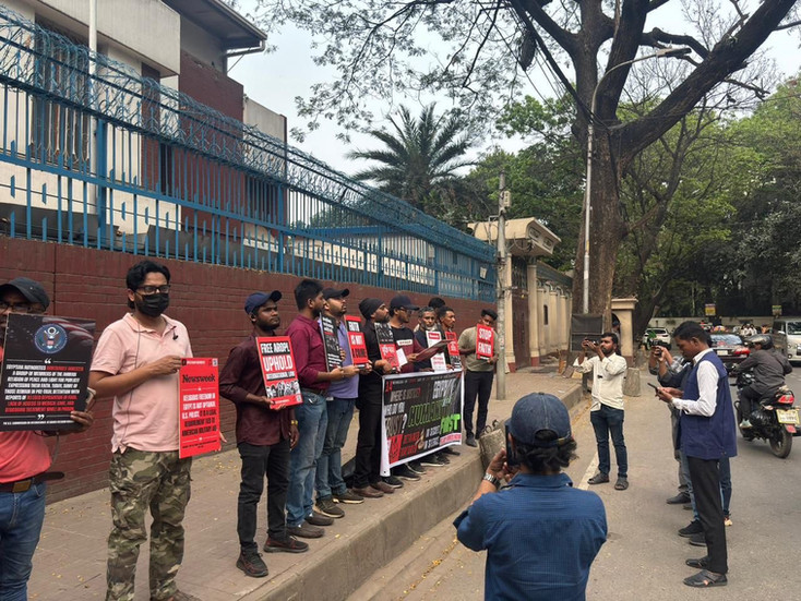 Believers protest outside Egyptian Embassy in Bangladesh