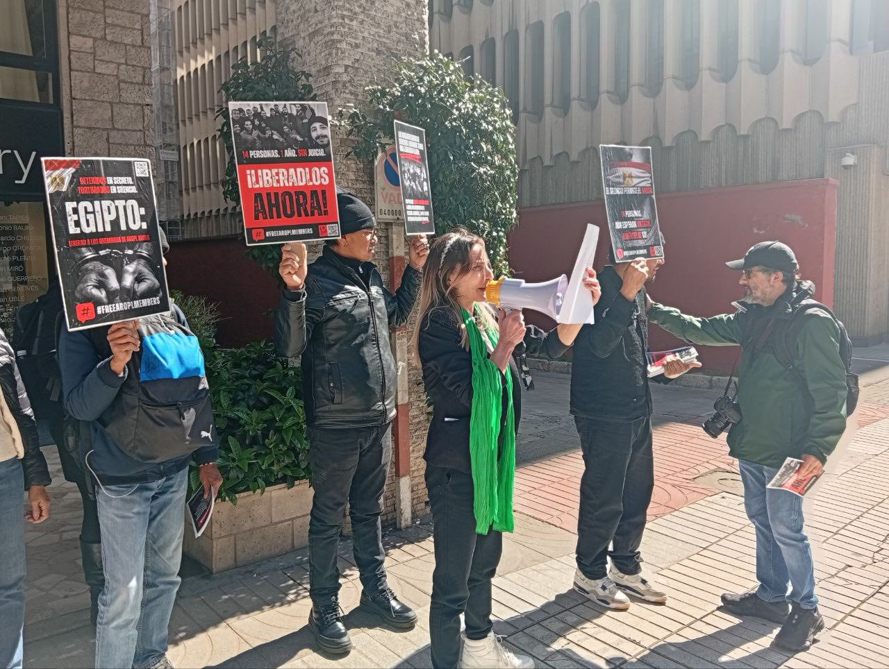 Believers protest outside Egyptian Embassy in Spain