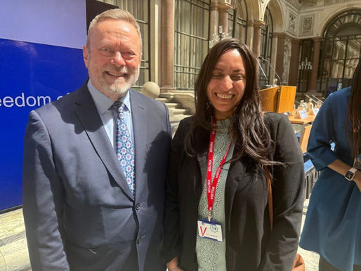 Human Rights Coordinator of the Ahmadi Religion of Peace and Light with Uk government official