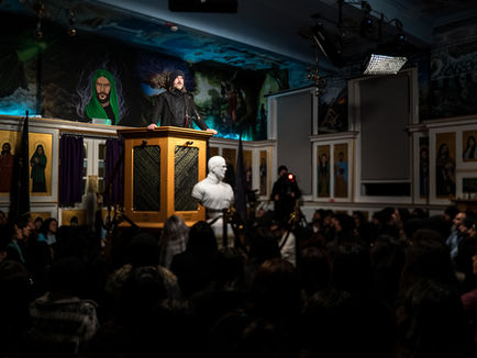 Abdullah Hashem claiming to be the new pope in the basilica with a large crowd