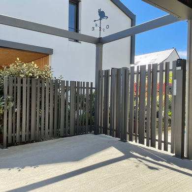 Portillon et grille