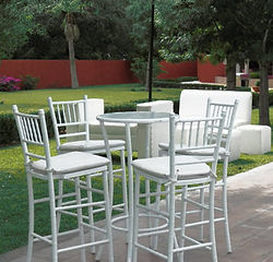 MESA PARA CHILL OUT.jpg