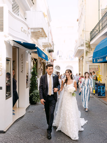 romantic destination wedding in Capri – wedding couple