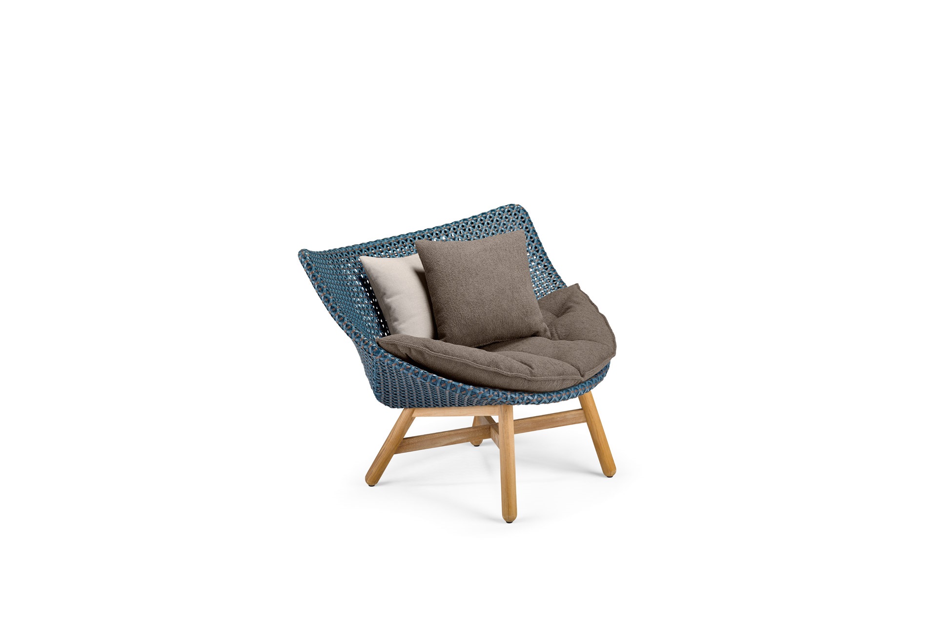 DEDON-Mbrace-Loungechair-decocushion-atlantic