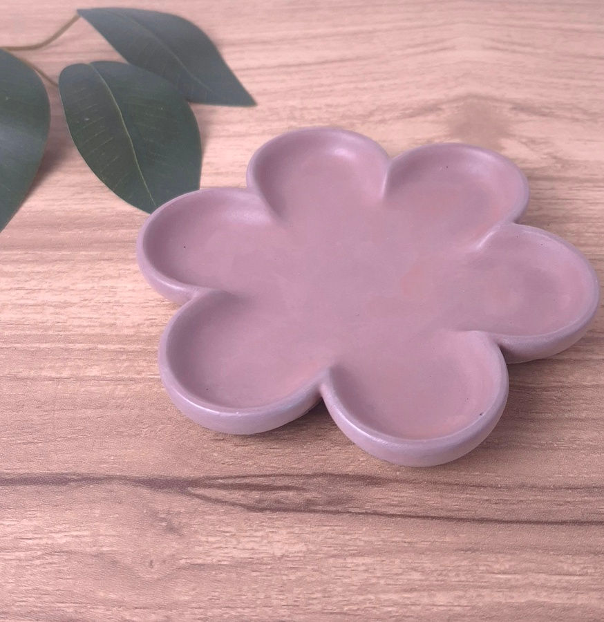 Thumbnail: Decorative flower tray in hydrostone – Handmade in Quebec