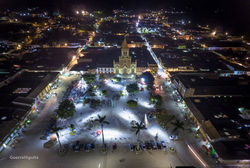 Parque principal de noche
