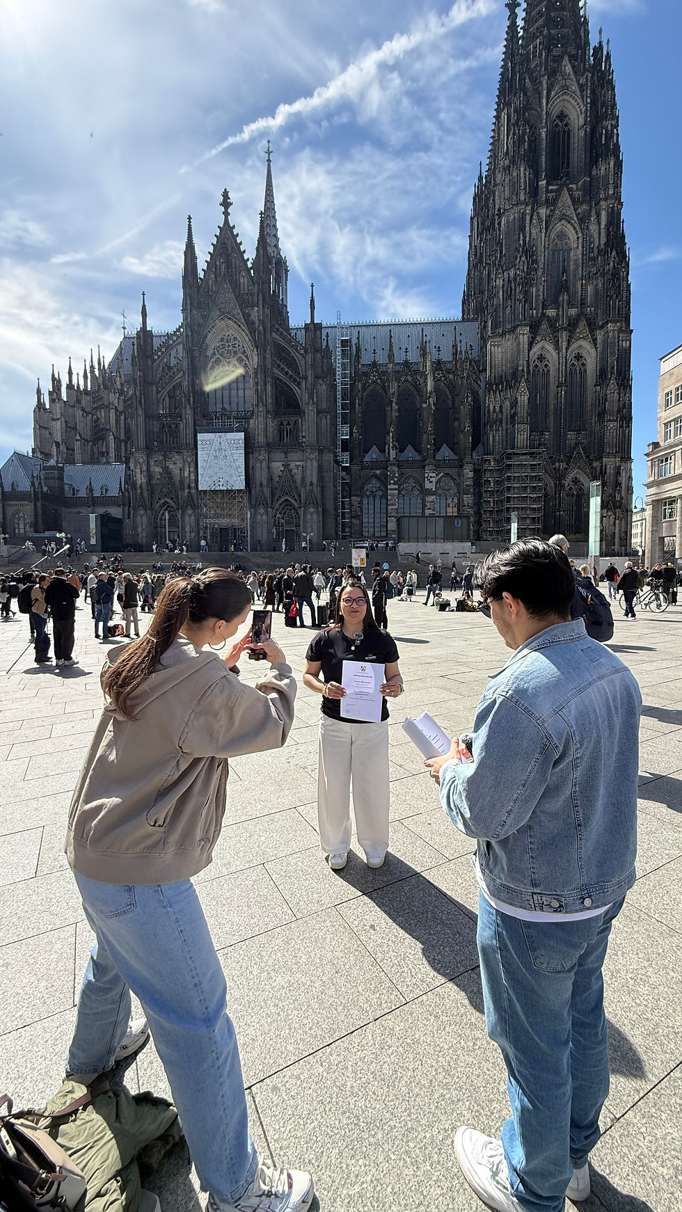 La Catedral de Colonia como escenario de historias reales - Trabajar como médico en Alemania desde Centroamérica